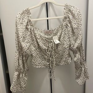 Cropped floral long sleeve top